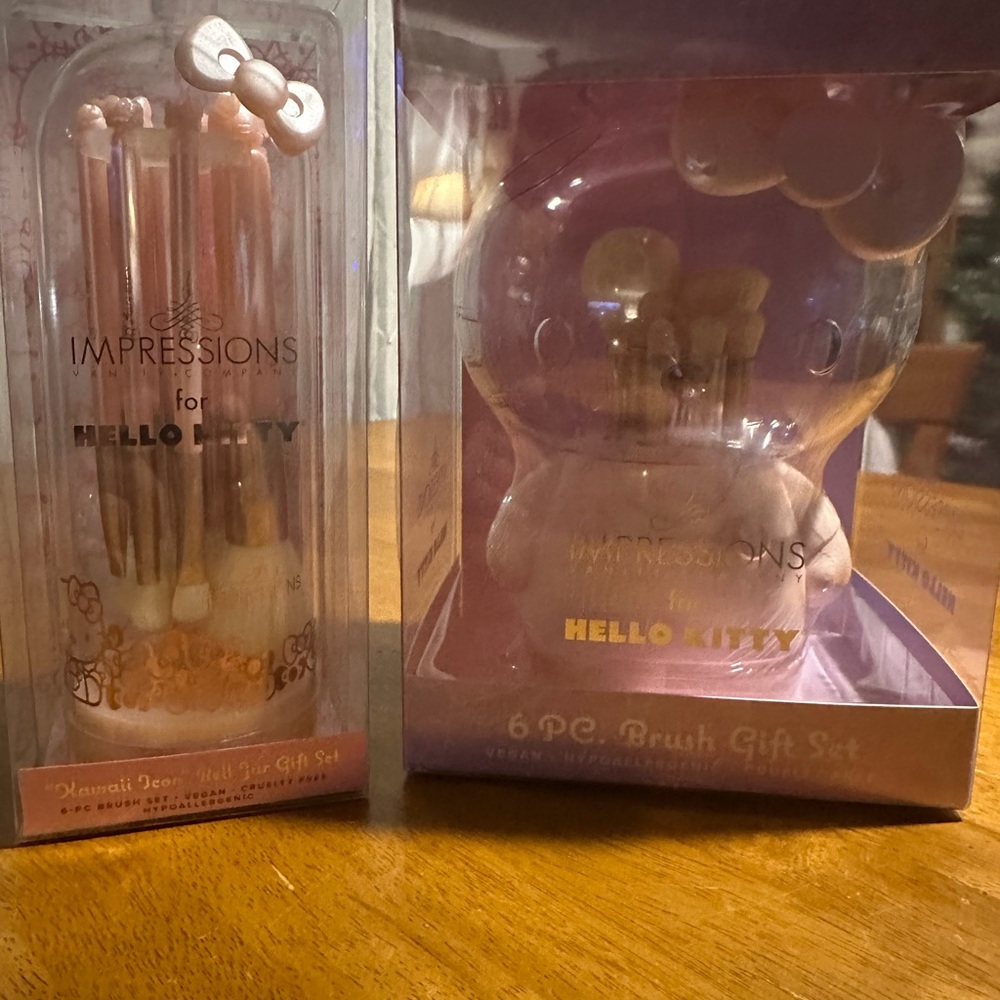 Hello Kitty Impressions Brush Gift Set